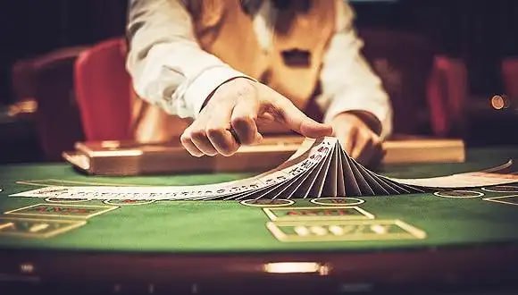 Layar Hot Pot menampilkan grafik pengganda naik dan tombol cash out